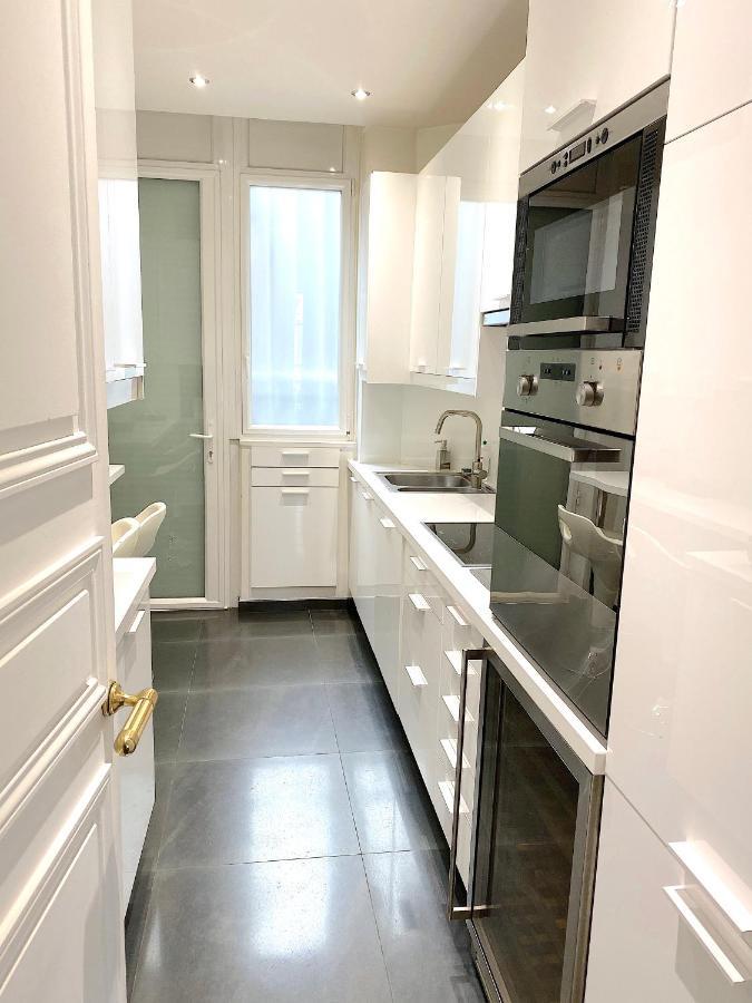 Outstanding 2 Bedrooms With A Terrific Eiffel Tower View Paris Dış mekan fotoğraf