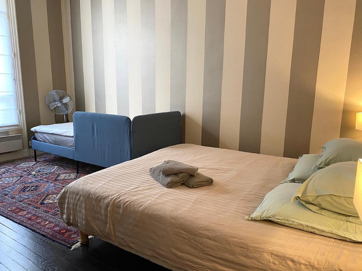 Outstanding 2 Bedrooms With A Terrific Eiffel Tower View Paris Dış mekan fotoğraf